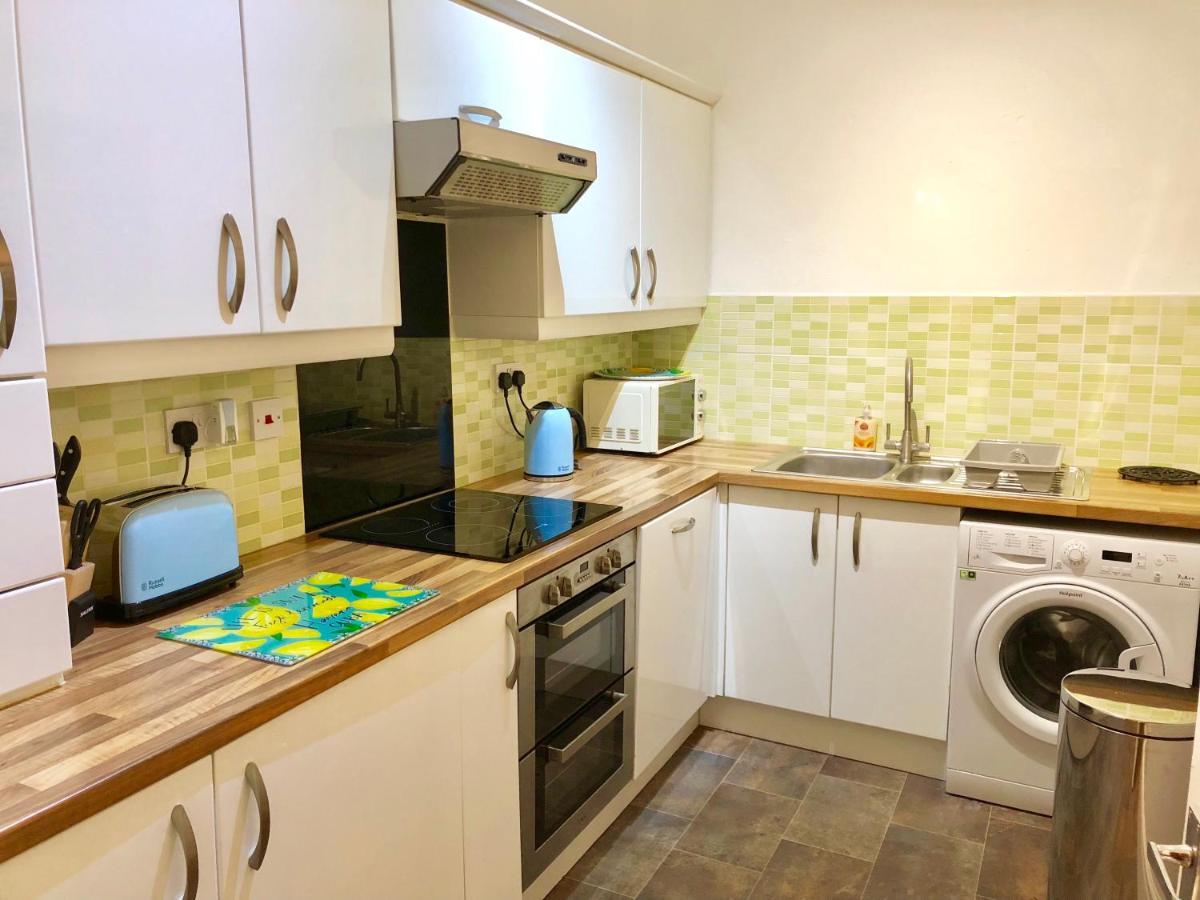 Stylish Apartment With Secure Parking Close To City تشيستر المظهر الخارجي الصورة